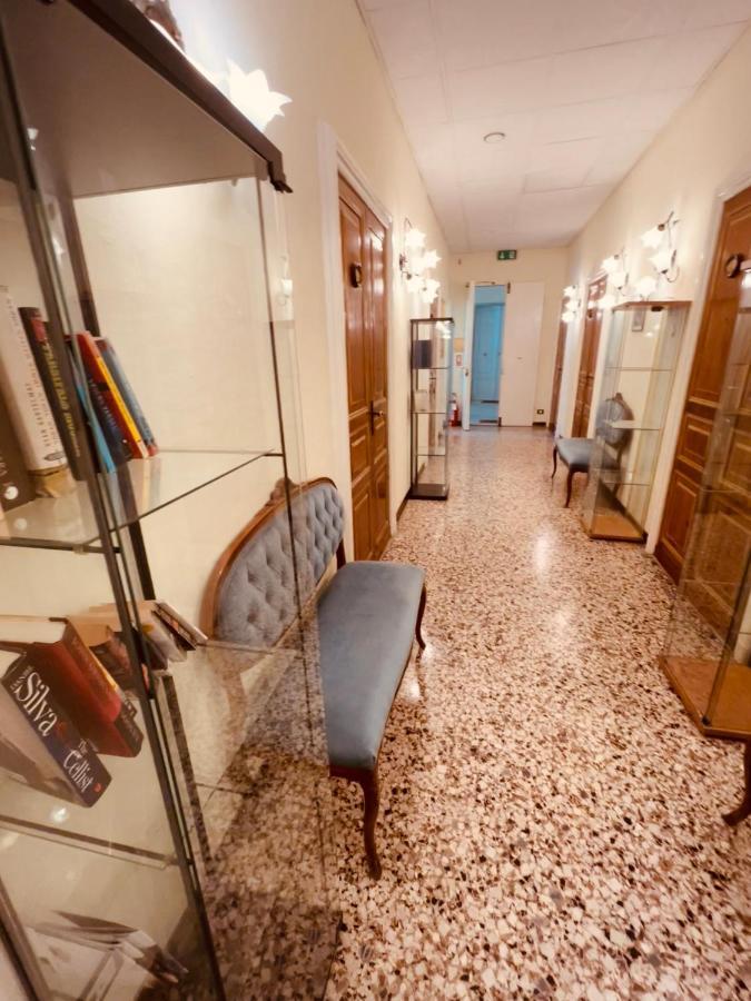 Hotel Baia Di Леванто Экстерьер фото