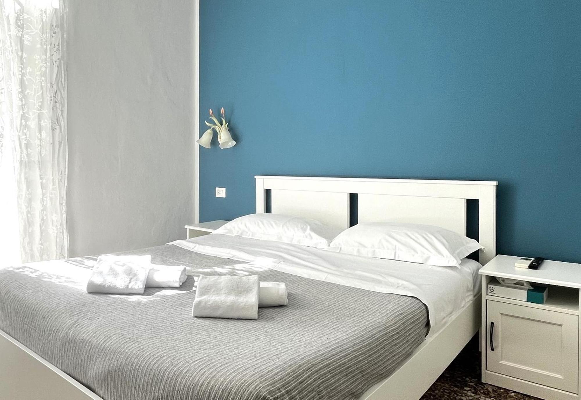 Hotel Baia Di Леванто Экстерьер фото